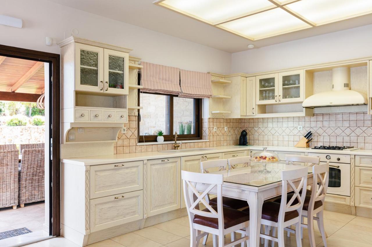 Villa Golden Hill Chania  ภายนอก รูปภาพ